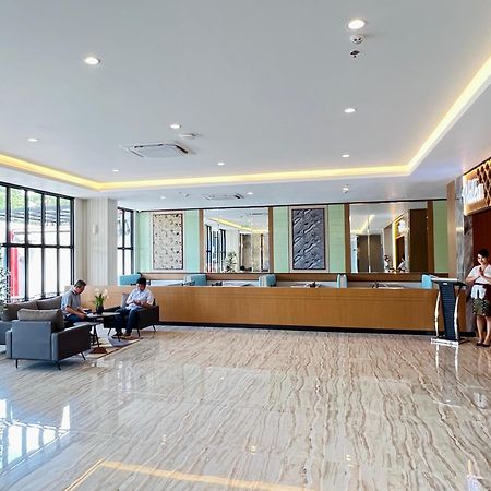 D'Primahotel Airport Sultan Hasanuddin Makassar Sudiang Εξωτερικό φωτογραφία