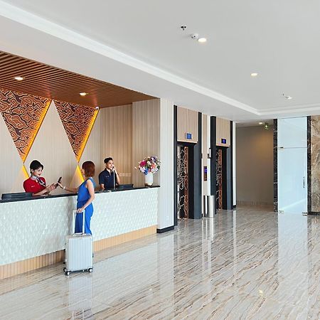 D'Primahotel Airport Sultan Hasanuddin Makassar Sudiang Εξωτερικό φωτογραφία